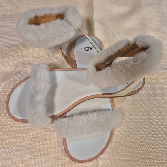 UGG nwot sandals - Picture 7 of 9